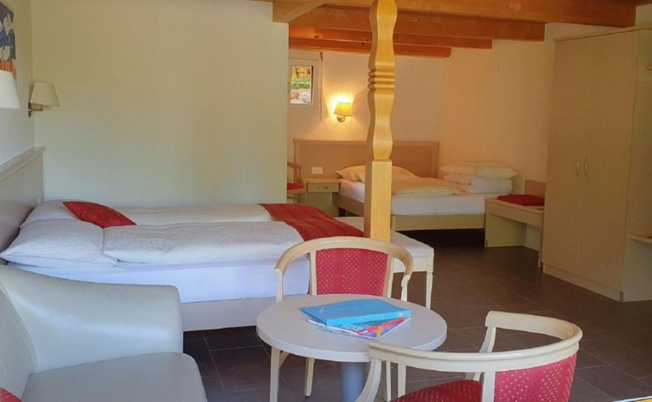 Chalet-Gafri - Bnb - Fruehstueckspension Und Gastfreundschaft Вильдерсвиль Экстерьер фото
