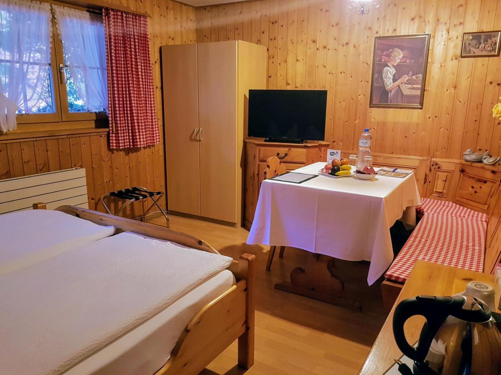Chalet-Gafri - Bnb - Fruehstueckspension Und Gastfreundschaft Вильдерсвиль Экстерьер фото