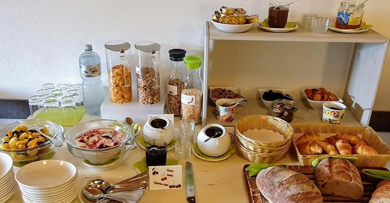 Chalet-Gafri - Bnb - Fruehstueckspension Und Gastfreundschaft Вильдерсвиль Экстерьер фото